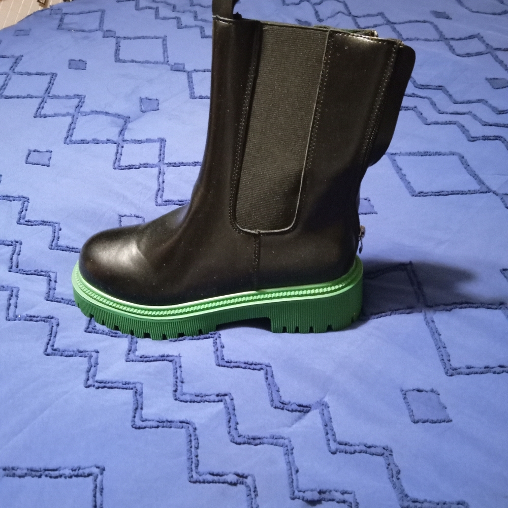 Stylist boots